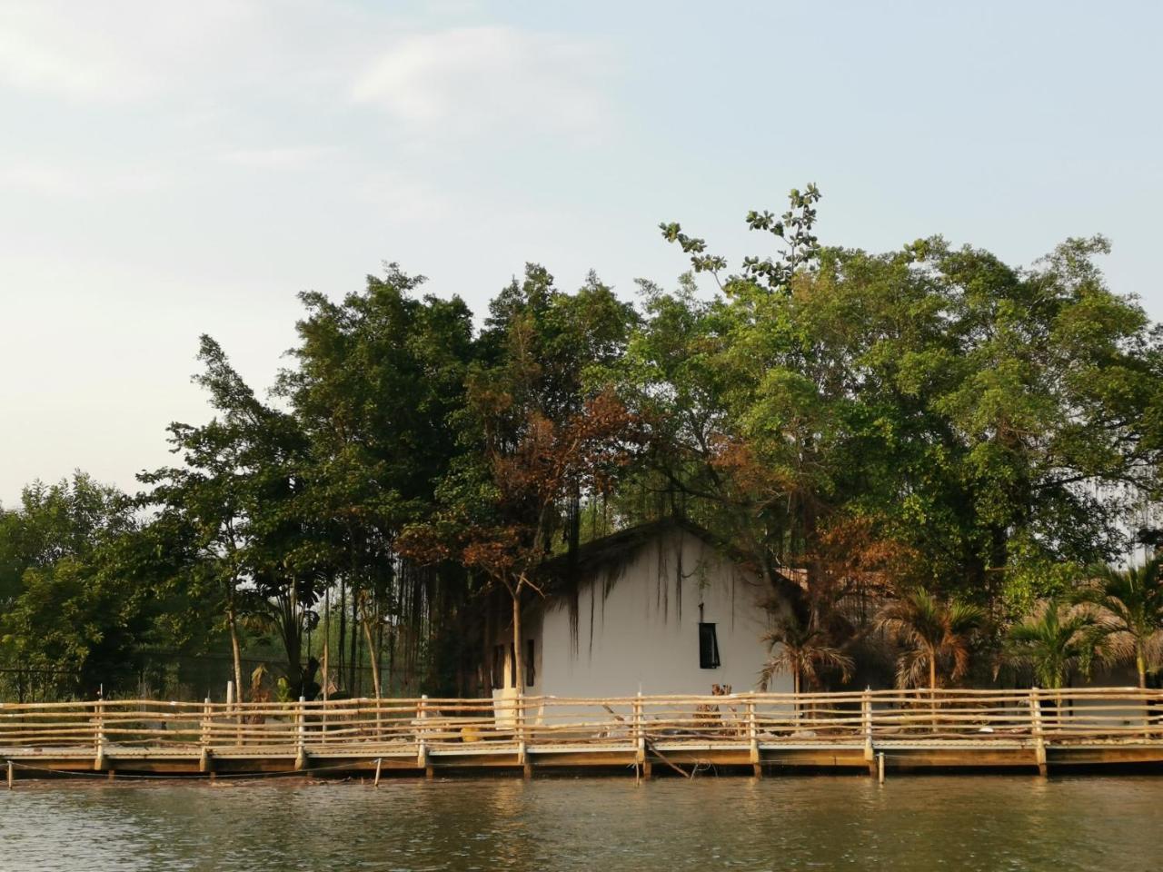 Chi-Bu Riverside Nhon Trach エクステリア 写真
